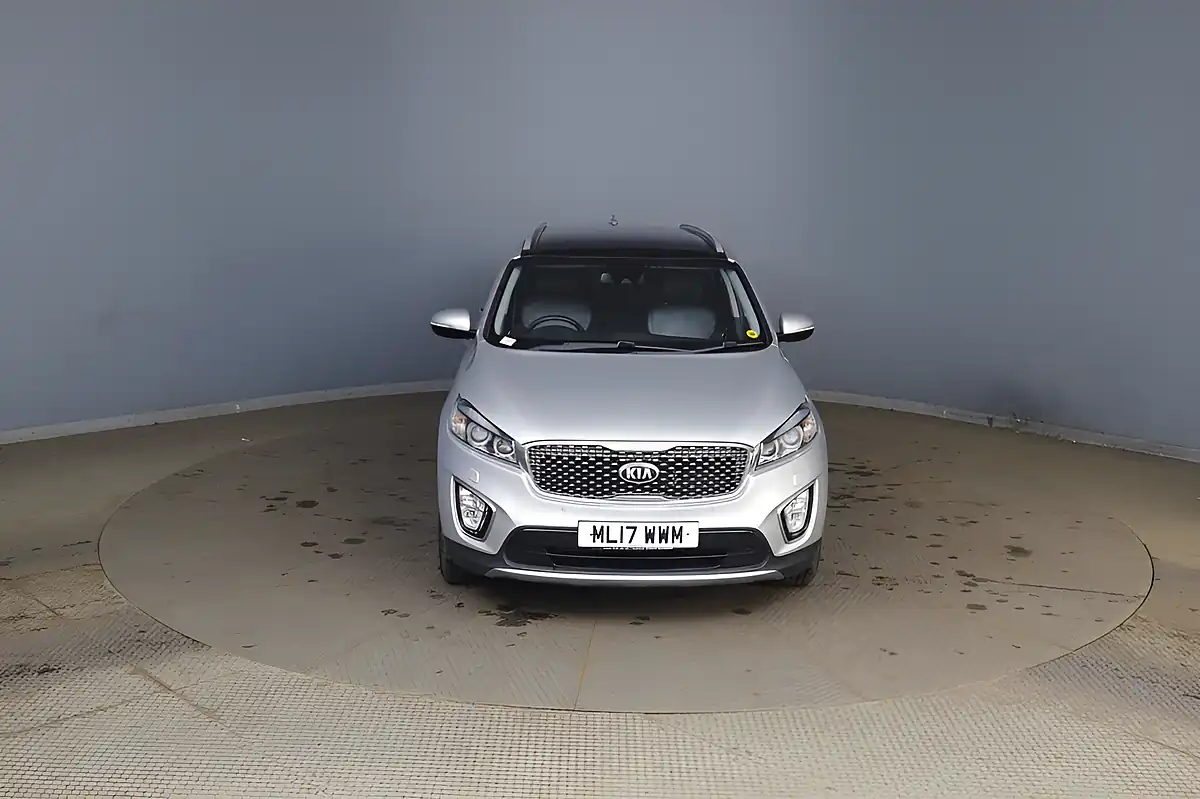 Used 2017 Kia Sorento KX-3 Silver - Interior and Exterior details 10