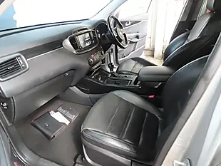 Used 2017 Kia Sorento KX-3 Silver - Interior and Exterior details 7