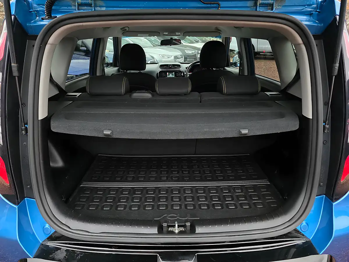 Used 2017 Kia Soul Urban Caribbean Blue Metallic - Interior and Exterior details 13