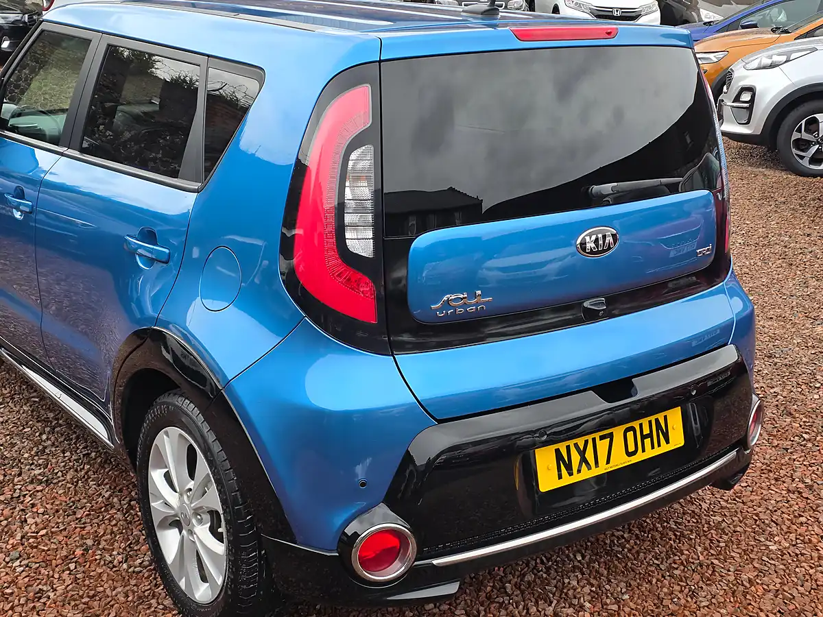 Used 2017 Kia Soul Urban Caribbean Blue Metallic - Interior and Exterior details 16
