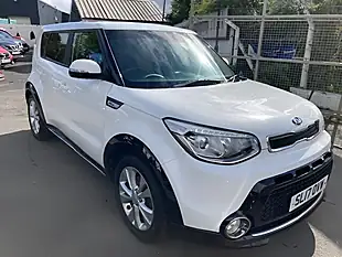 Used 2017 Kia Soul Urban White - Interior and Exterior details 5