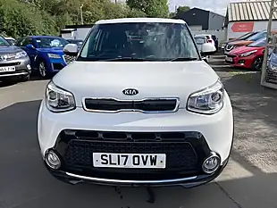 Used 2017 Kia Soul Urban White - Interior and Exterior details 8