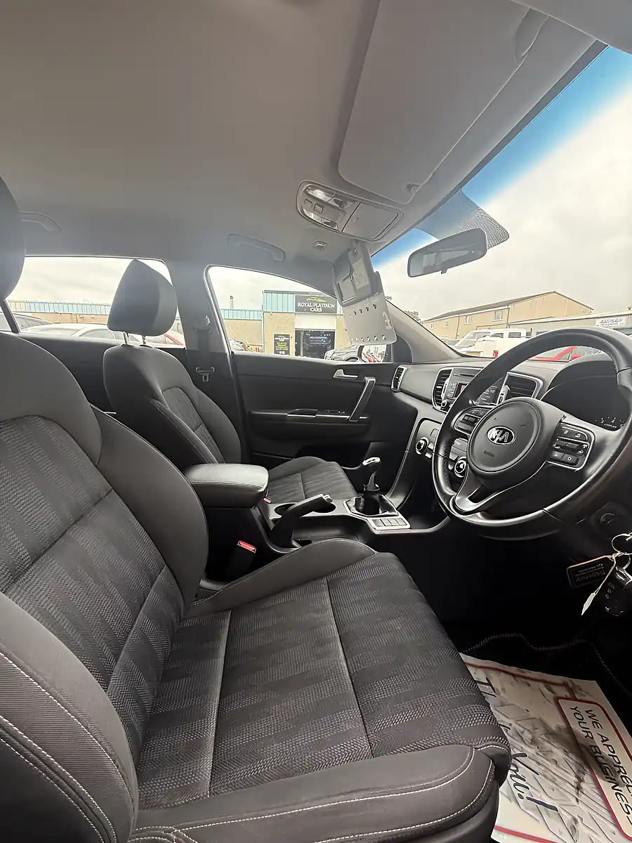 Used 2017 Kia Sportage 1 Black - Interior and Exterior details 7