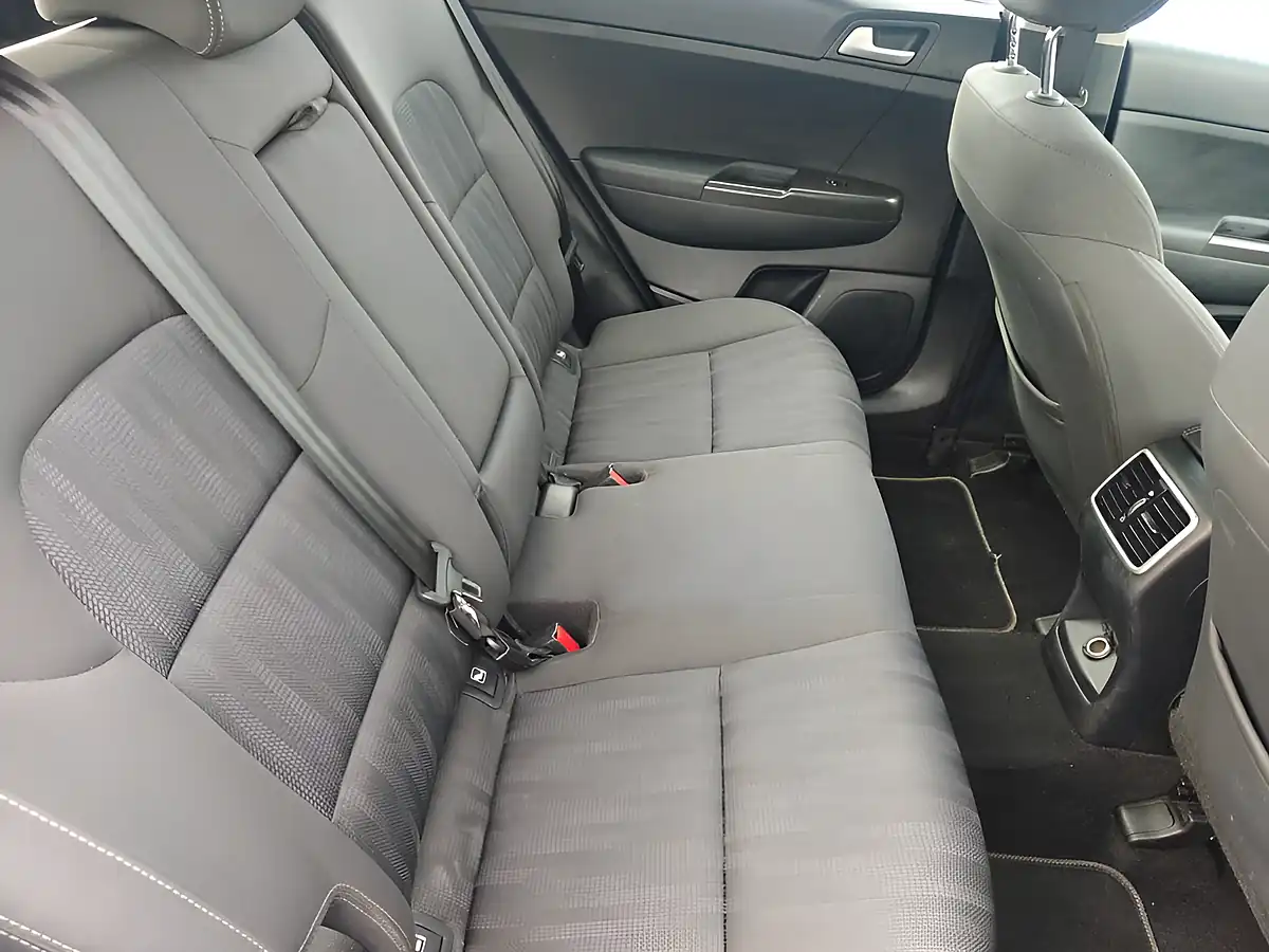 Used 2017 Kia Sportage 1 Blue - Interior and Exterior details 12