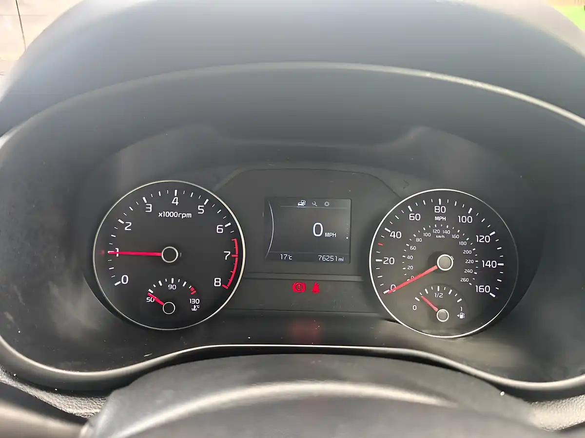 Used 2017 Kia Sportage 1 Blue - Interior and Exterior details 5