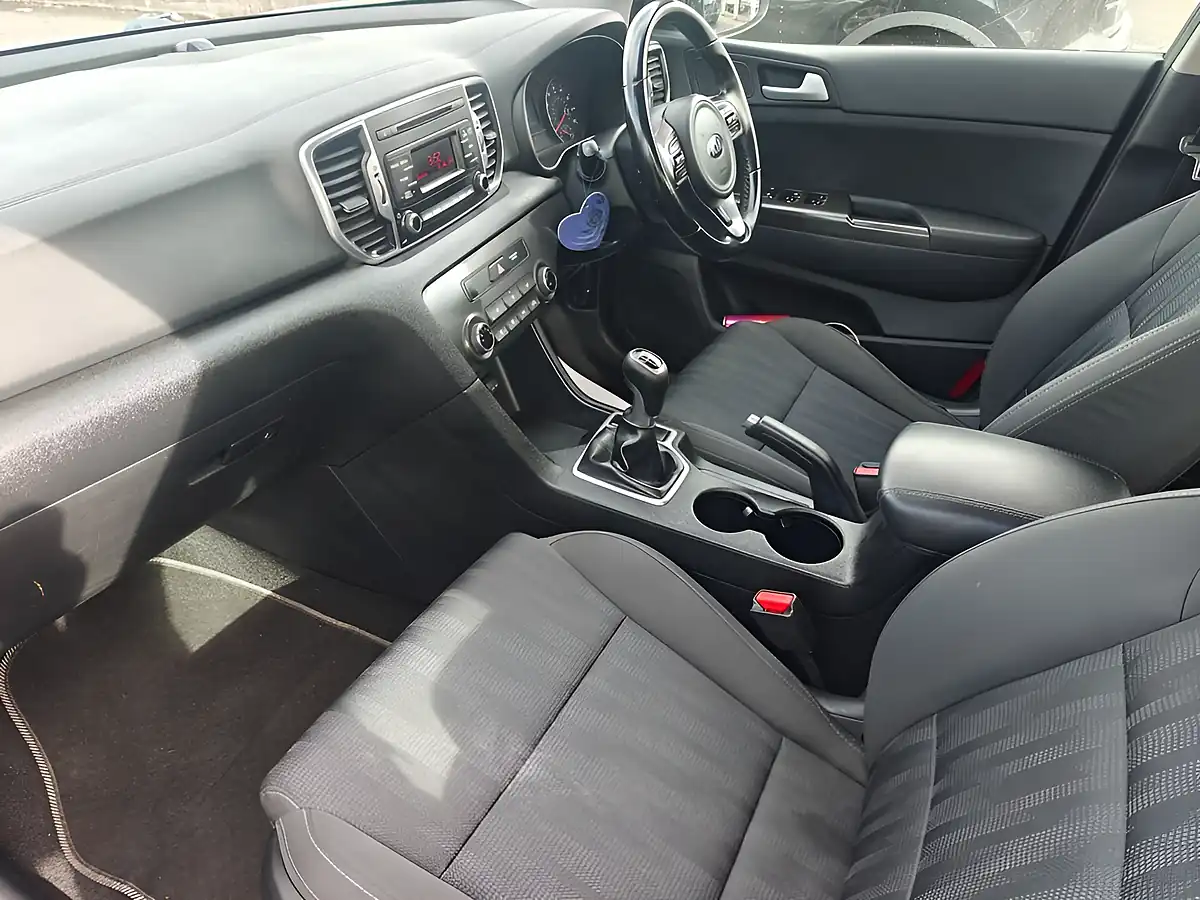 Used 2017 Kia Sportage 1 Blue - Interior and Exterior details 8