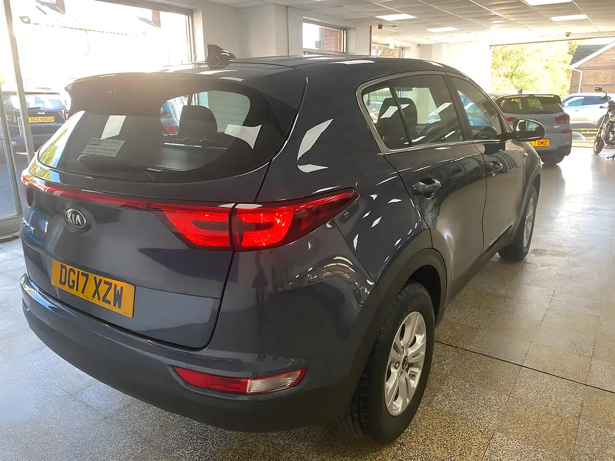Used 2017 Kia Sportage 1 Blue - Interior and Exterior details 10