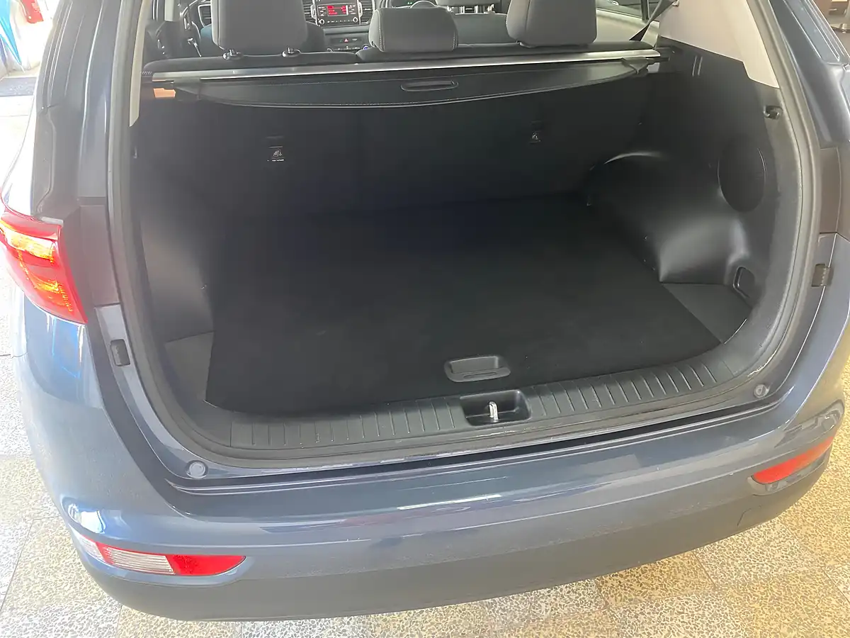 Used 2017 Kia Sportage 1 Blue - Interior and Exterior details 19