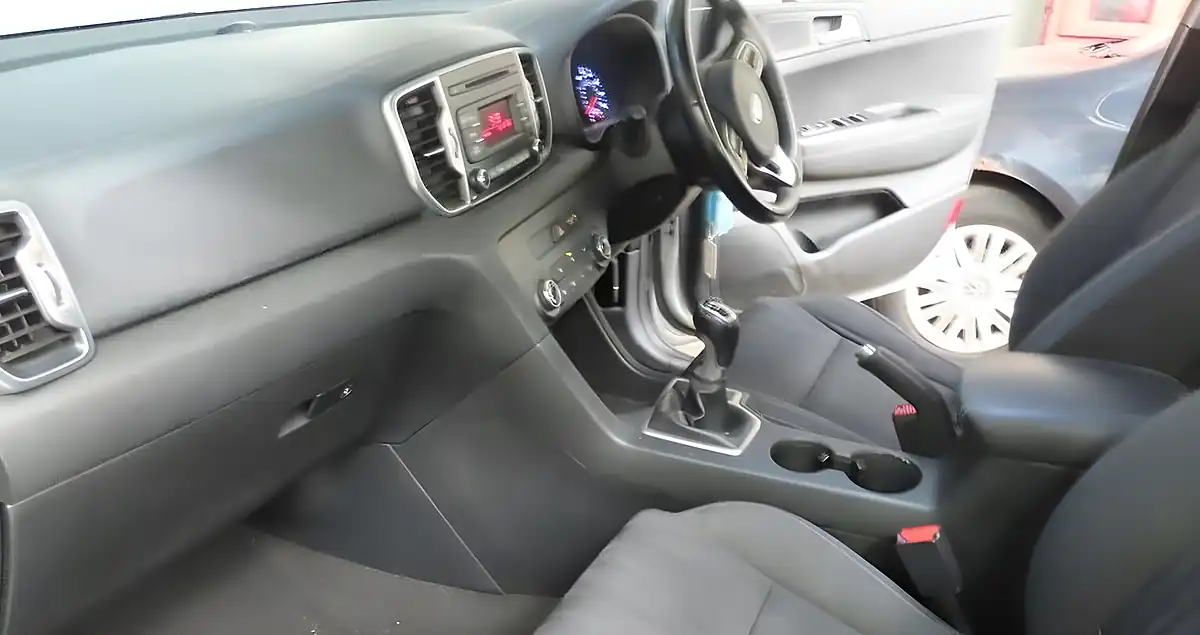 Used 2017 Kia Sportage 1 Silver - Interior and Exterior details 2