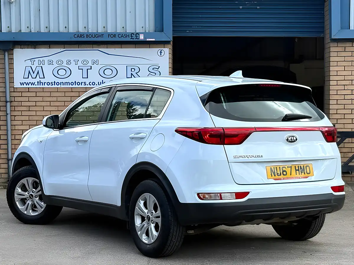 Used 2017 Kia Sportage 1 White - Interior and Exterior details 3