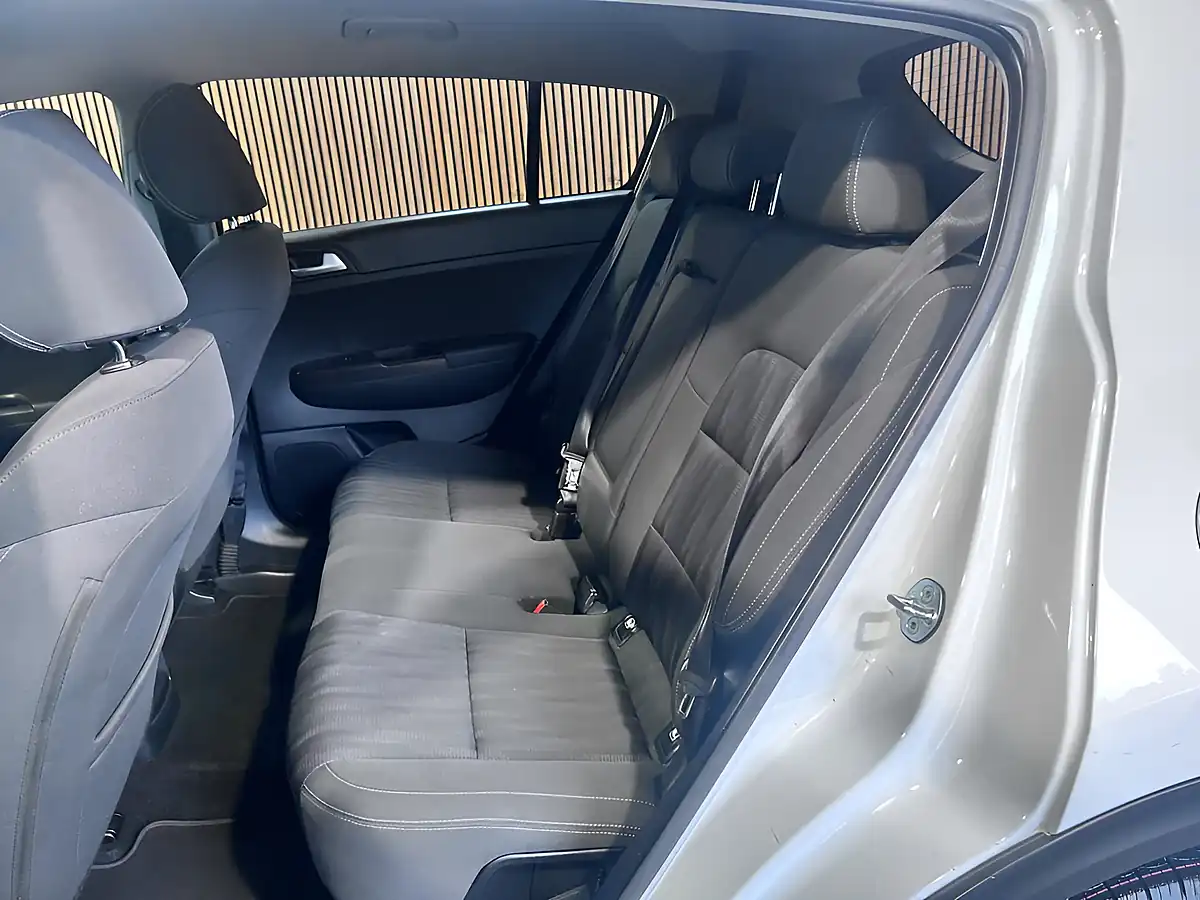 Used 2017 Kia Sportage 1 White - Interior and Exterior details 11