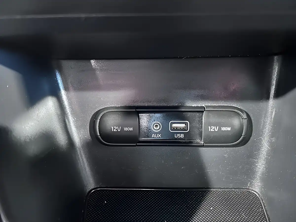 Used 2017 Kia Sportage 1 White - Interior and Exterior details 13