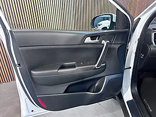Used 2017 Kia Sportage 1 White - Interior and Exterior details 14