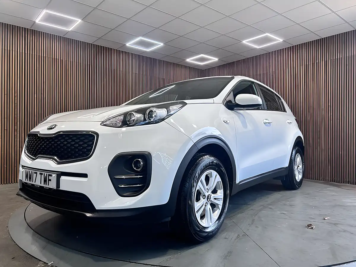 Used 2017 Kia Sportage 1 White - Interior and Exterior details 4