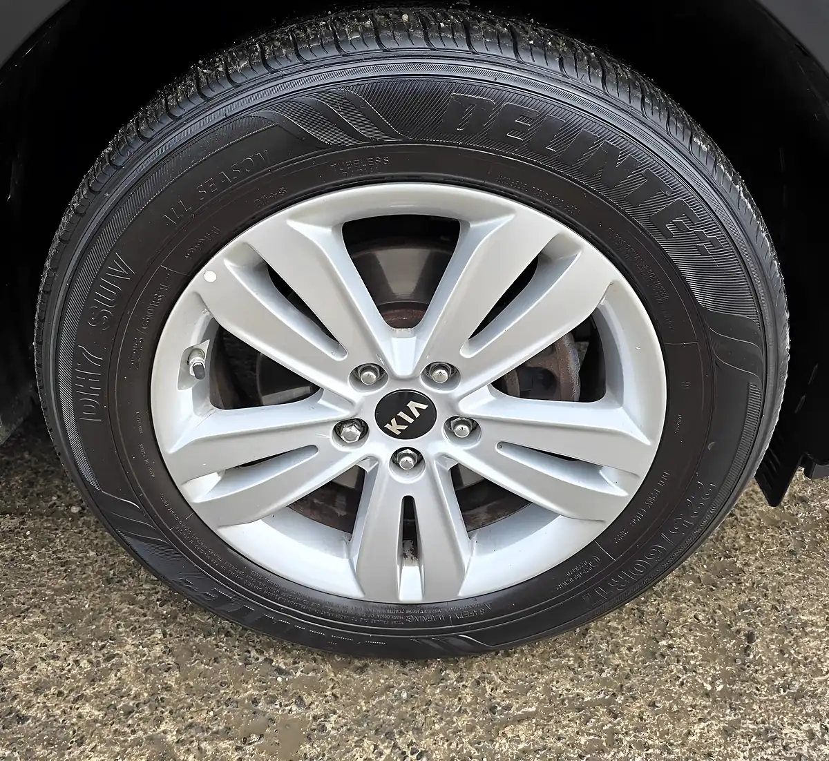Used 2017 Kia Sportage 2 Black - Interior and Exterior details 13