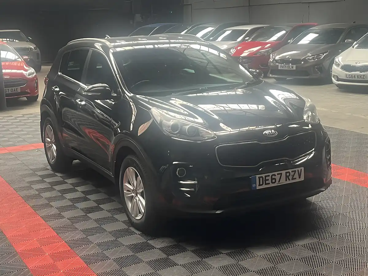 Used 2017 Kia Sportage 2 Black - Front View
