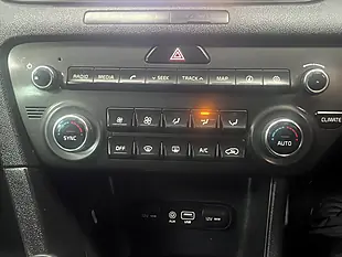Used 2017 Kia Sportage 2 Black - Interior and Exterior details 19