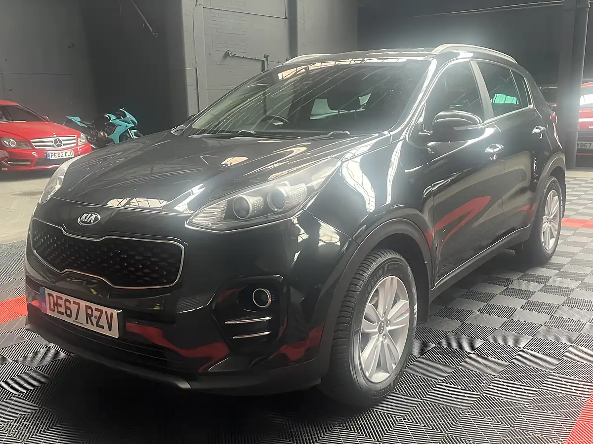 Used 2017 Kia Sportage 2 Black - Interior and Exterior details 6