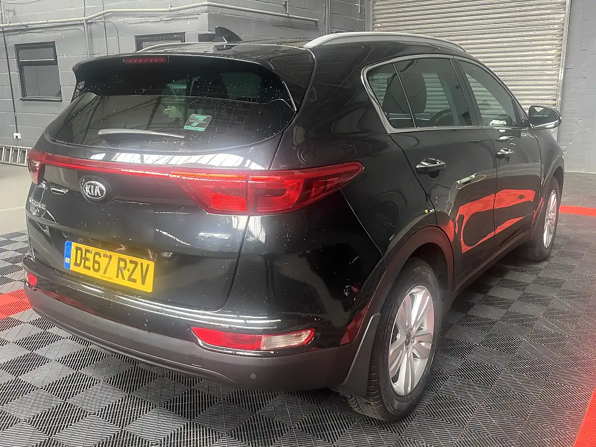 Used 2017 Kia Sportage 2 Black - Interior and Exterior details 7