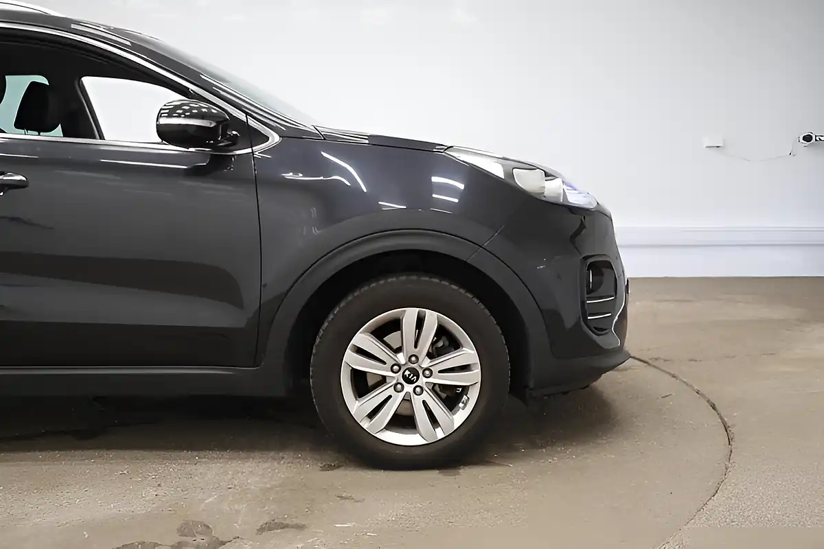 Used 2017 Kia Sportage 2 Black - Interior and Exterior details 5
