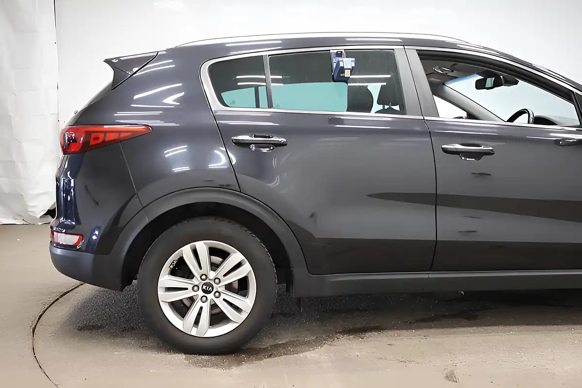 Used 2017 Kia Sportage 2 Black - Interior and Exterior details 7