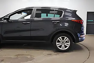 Used 2017 Kia Sportage 2 Black - Interior and Exterior details 8