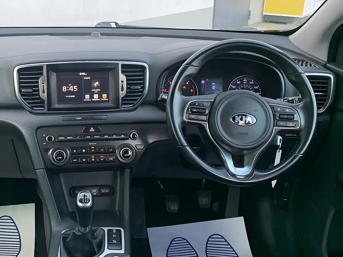 Used 2017 Kia Sportage 2 Black - Interior and Exterior details 2
