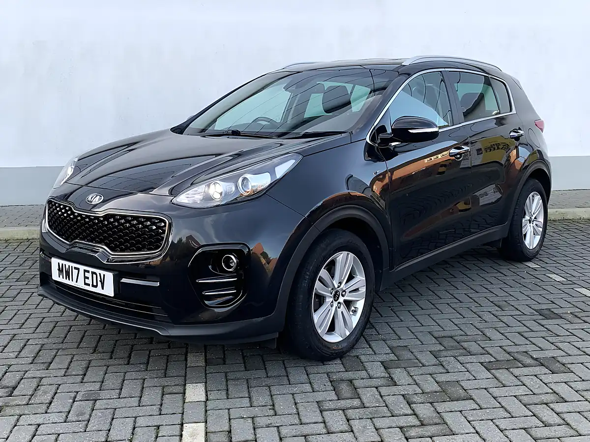 Used 2017 Kia Sportage 2 Black - Interior and Exterior details 4