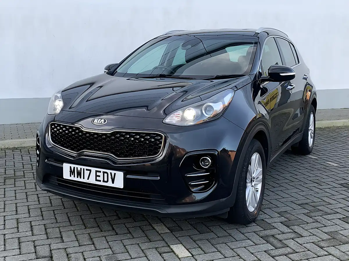 Used 2017 Kia Sportage 2 Black - Interior and Exterior details 7