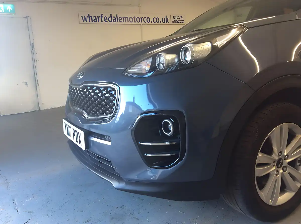 Used 2017 Kia Sportage 2 Blue - Interior and Exterior details 11