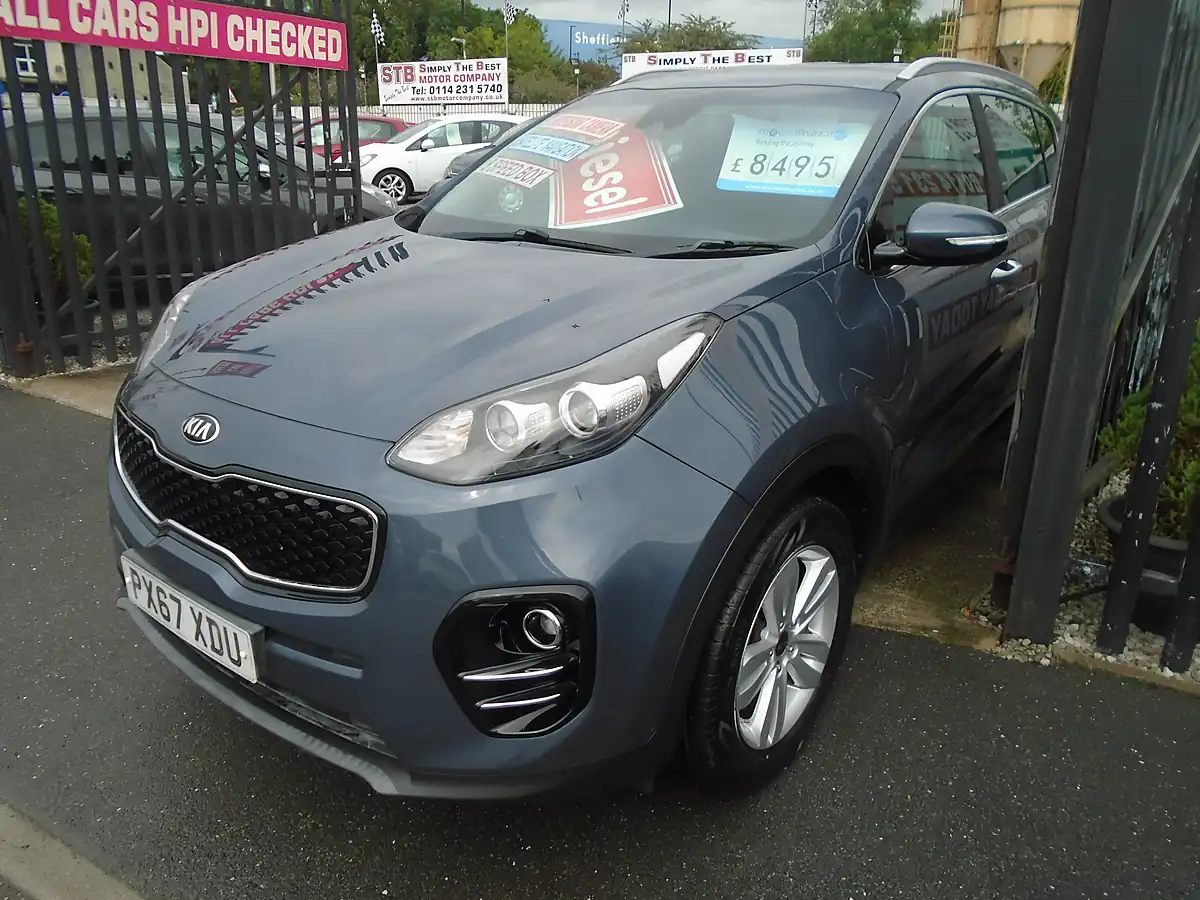 Used 2017 Kia Sportage 2 Blue - Interior and Exterior details 3