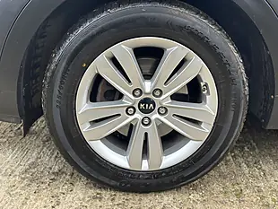 Used 2017 Kia Sportage 2 Grey - Interior and Exterior details 18