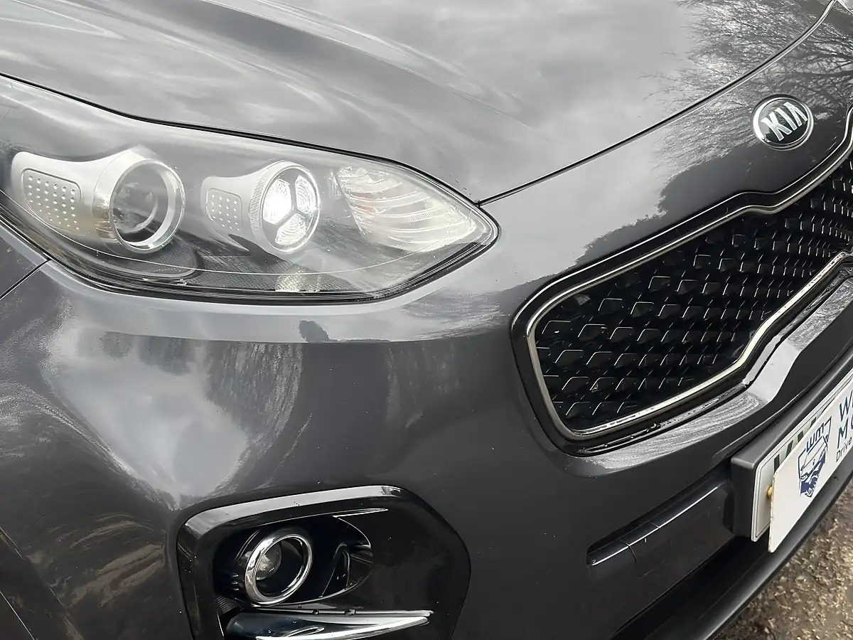 Used 2017 Kia Sportage 2 Grey - Interior and Exterior details 9