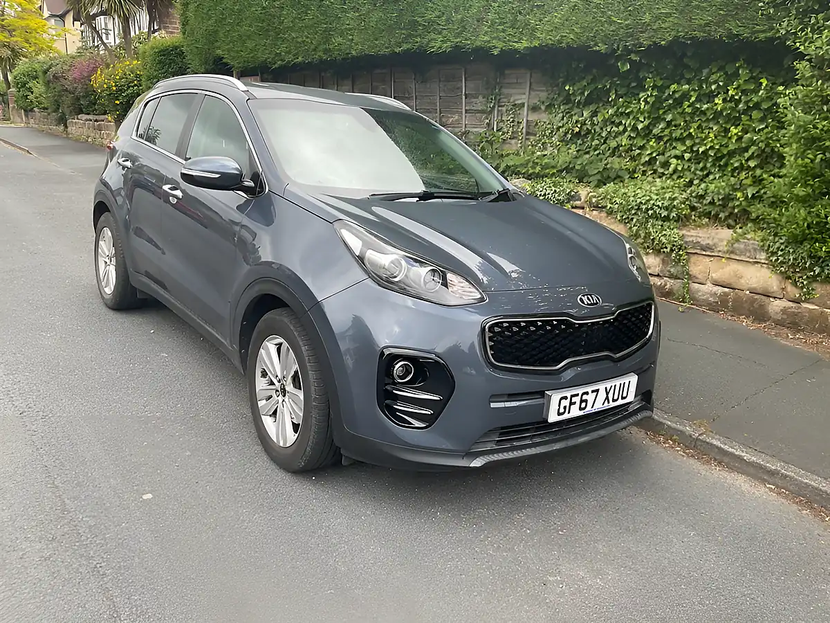 Used 2017 Kia Sportage 2 Isg Blue - Front View