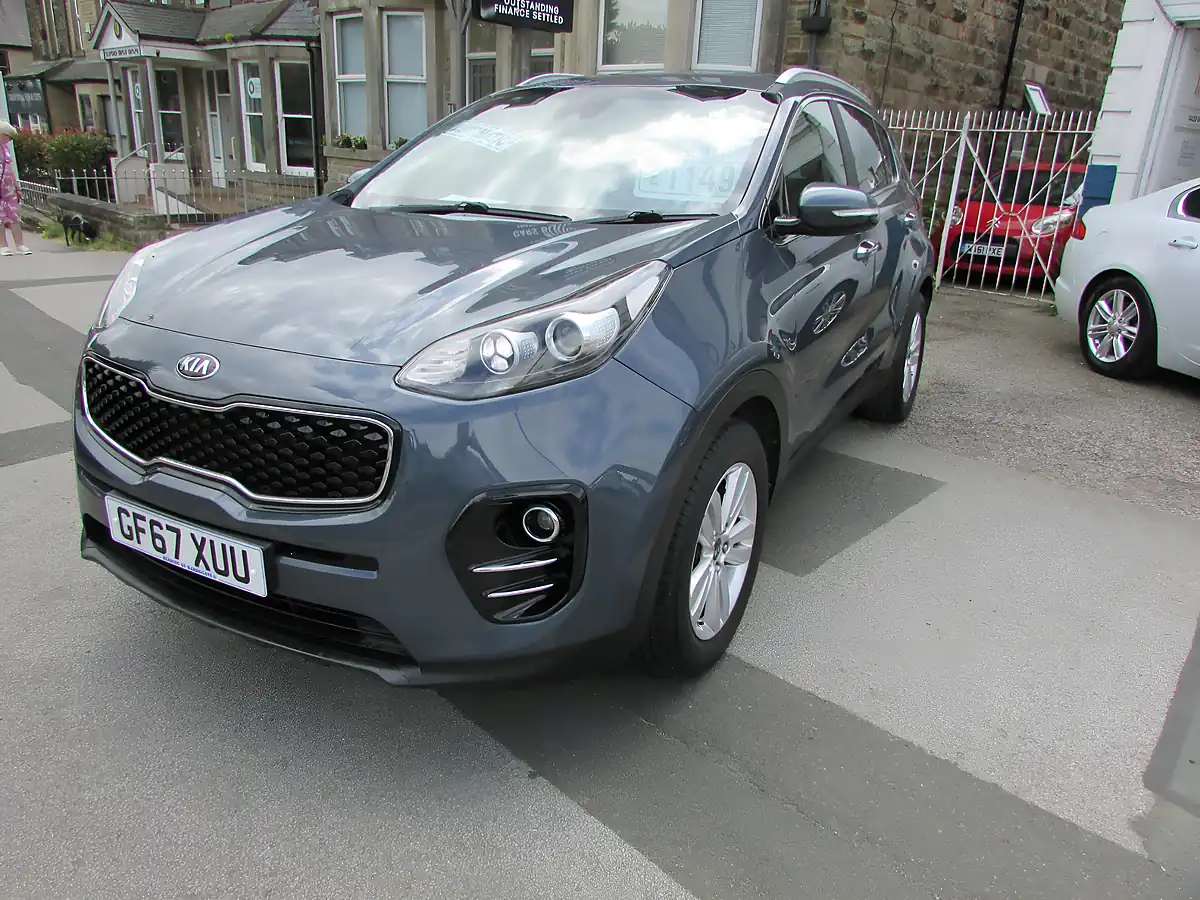 Used 2017 Kia Sportage 2 Isg Blue - Interior and Exterior details 14