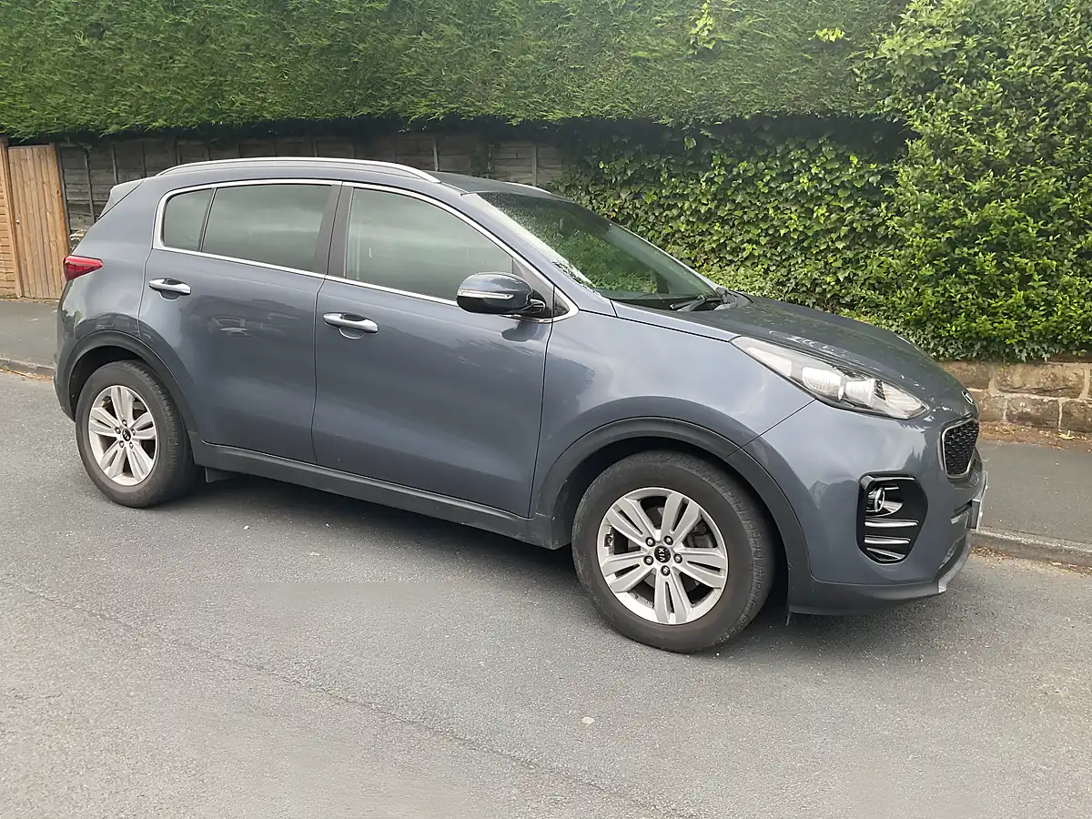 Used 2017 Kia Sportage 2 Isg Blue - Interior and Exterior details 6