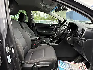 Used 2017 Kia Sportage 2 Silver - Interior and Exterior details 10