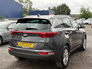 Used 2017 Kia Sportage 2 Silver - Interior and Exterior details 8