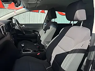 Used 2017 Kia Sportage 2 Silver - Interior and Exterior details 12
