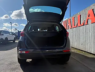 Used 2017 Kia Sportage 2 Silver - Interior and Exterior details 16