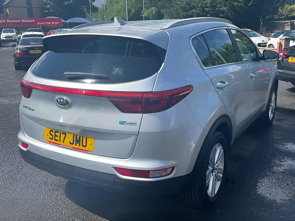 Used 2017 Kia Sportage 2 Silver - Interior and Exterior details 8