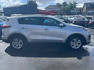 Used 2017 Kia Sportage 2 Silver - Interior and Exterior details 9
