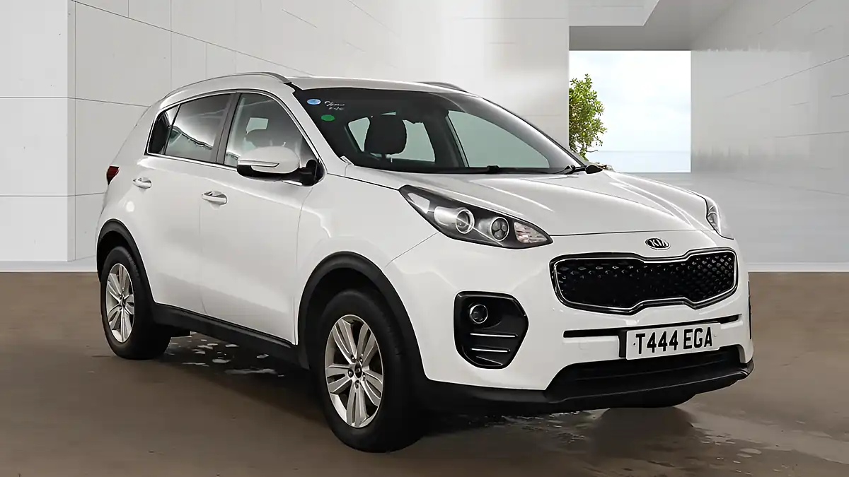 Used 2017 Kia Sportage 2 White - Front View