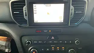 Used 2017 Kia Sportage 2 White - Interior and Exterior details 12