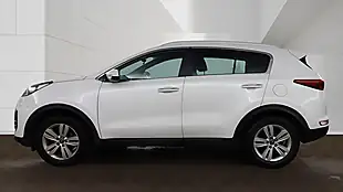 Used 2017 Kia Sportage 2 White - Interior and Exterior details 6