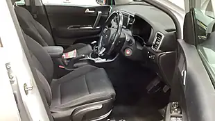 Used 2017 Kia Sportage 2 White - Interior and Exterior details 17
