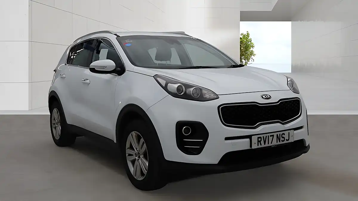 Used 2017 Kia Sportage 2 White - Interior and Exterior details 7