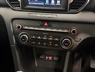 Used 2017 Kia Sportage 2 White - Interior and Exterior details 17