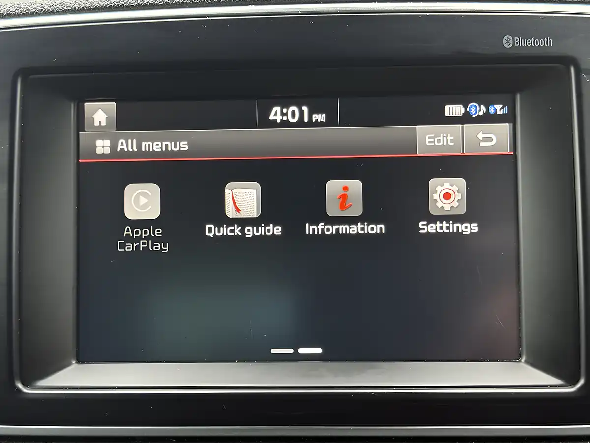 Used 2017 Kia Sportage 2 White - Interior and Exterior details 14