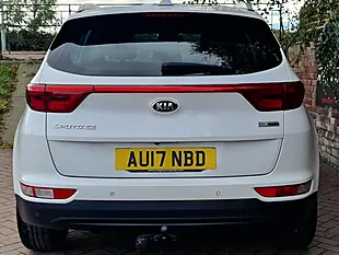 Used 2017 Kia Sportage 2 White - Interior and Exterior details 4